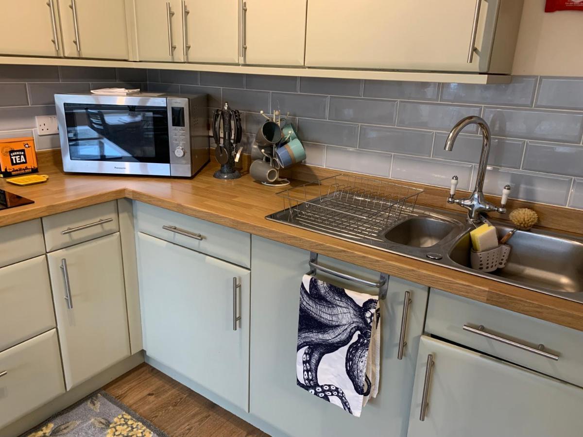 1 Bed-Pet Friendly-Parking-Patio-Close To Coasts North Hill Kültér fotó