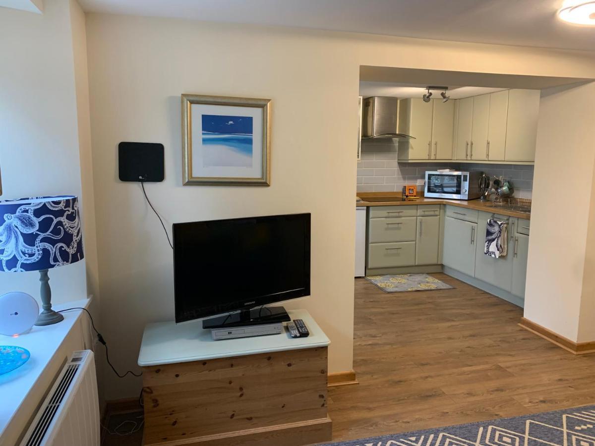 1 Bed-Pet Friendly-Parking-Patio-Close To Coasts North Hill Kültér fotó
