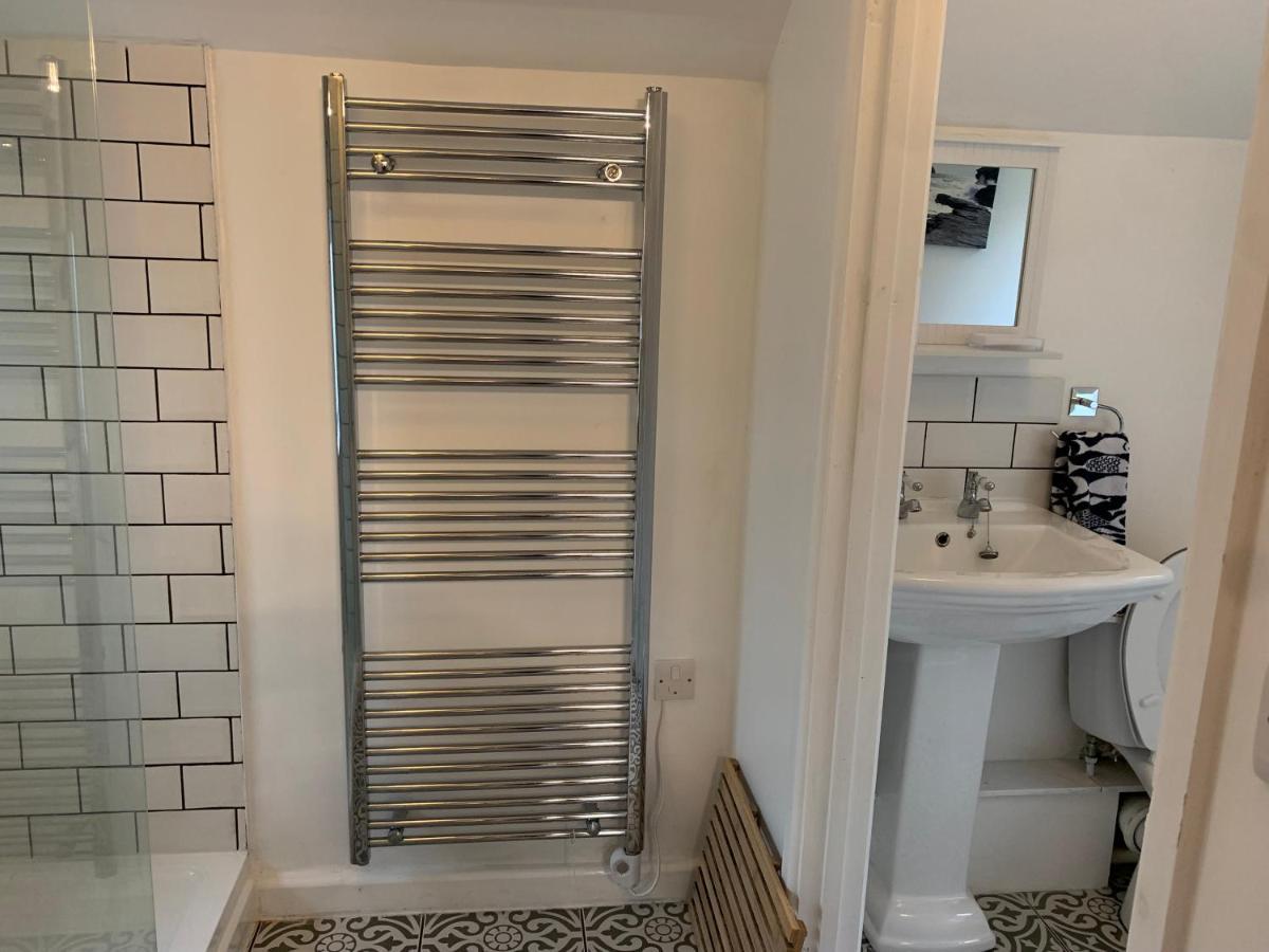1 Bed-Pet Friendly-Parking-Patio-Close To Coasts North Hill Kültér fotó